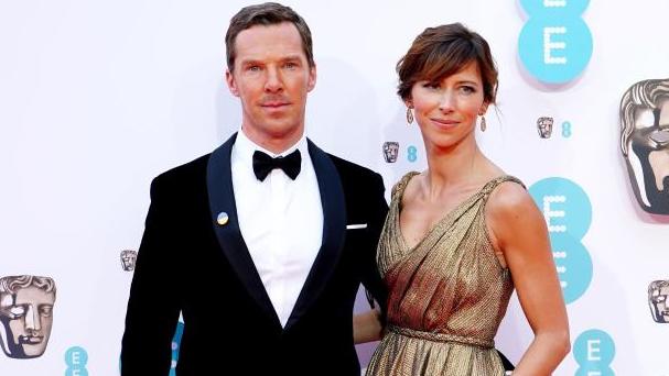 benedict-cumberbatch-seine-frau-sophie-hunter-und-die-gemeinsamen-kinder-sollen-vor-ort-gewesen-sein-als-ein-einbrecher-die-familie-bedrohte