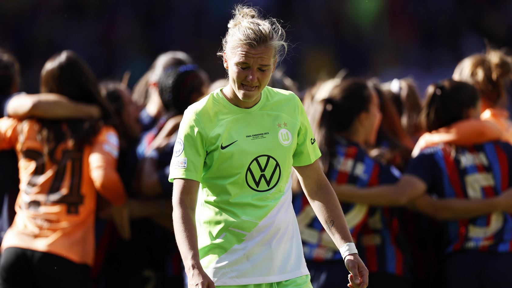 Alexandra Popp of VfL Wolfsburg disappointed after the UEFA Champions League Final for Women between FC Barcelona, Barca and VfL Wolfsburg at Phillips stadium on June 3, 2023 in Eindhoven, Netherlands.