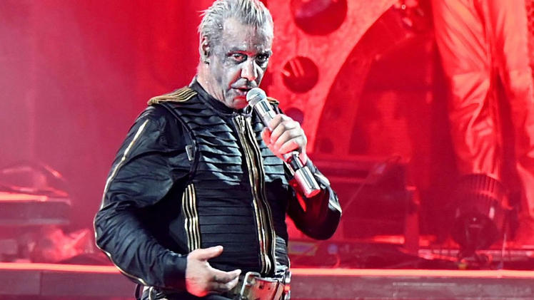 Rammstein Skandal Rekrutiert Alena Makeeva immer noch Frauen für Till Lindemann