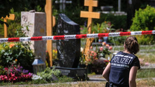 Angriff auf eine Trauergemeinde