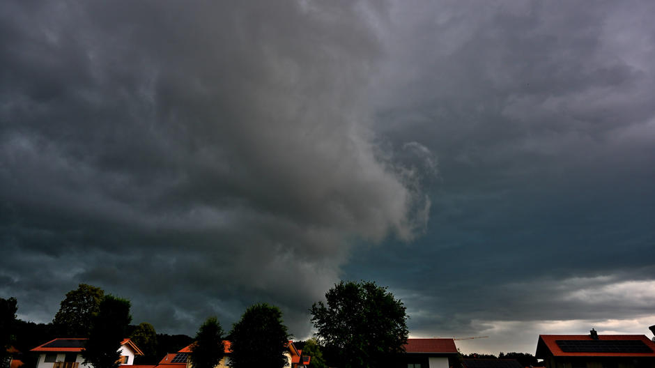 Unwetter In Deutschland: Starker Regen, Hagel Und Orkanböen! Hier Wird ...