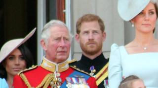 Wie verbringt König Charles den Todestag der Queen?
