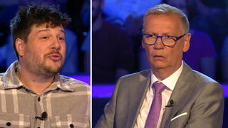 WWM-Kandidat Andreas van Zadelhoff und seine Freundin haben eine kleine tierische Macke, mit der sie Moderator Günther Jauch ziemlich verblüffen.