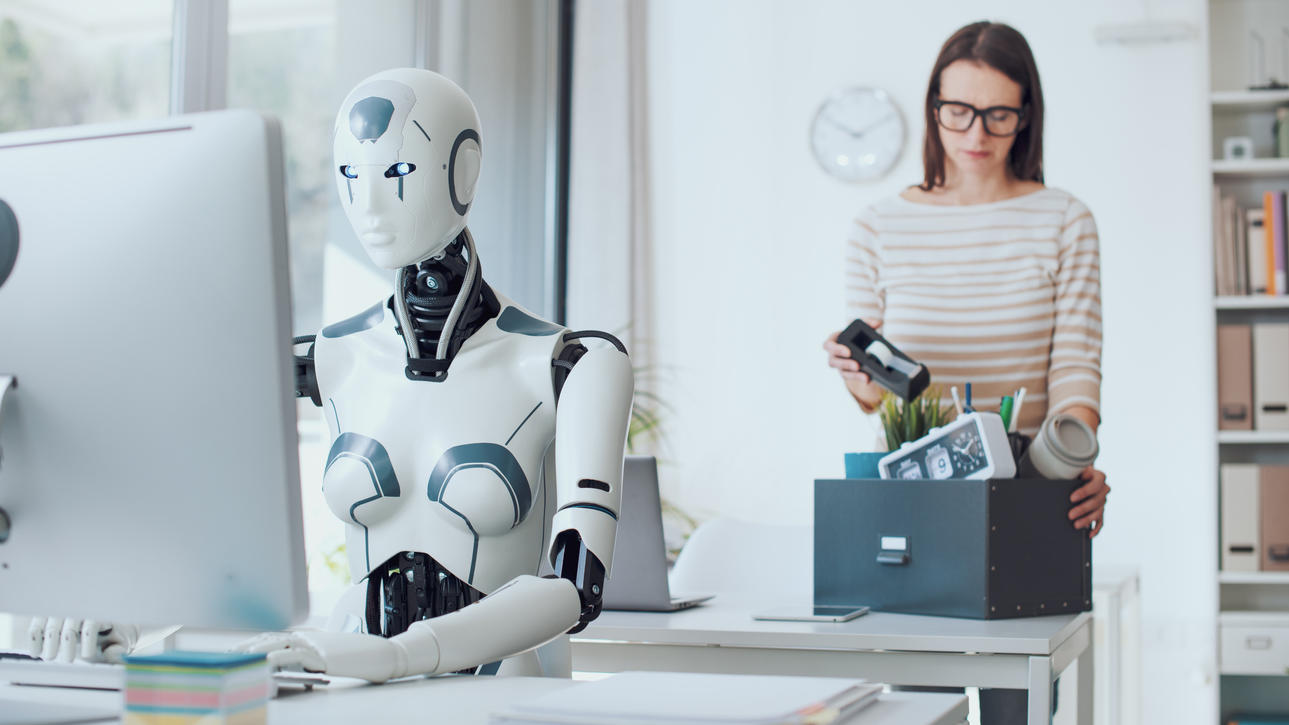 mussen-wir-bald-alle-fur-roboter-und-kunstliche-intelligenz-das-feld-raumen