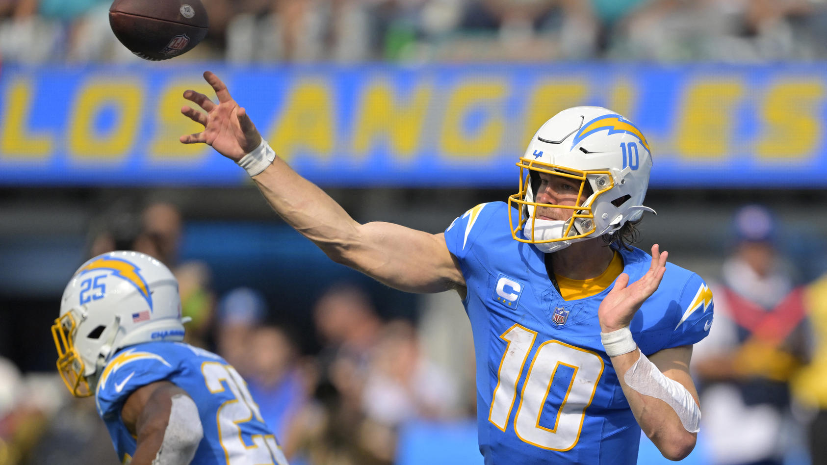 chargers-quaterback-justin-herbert