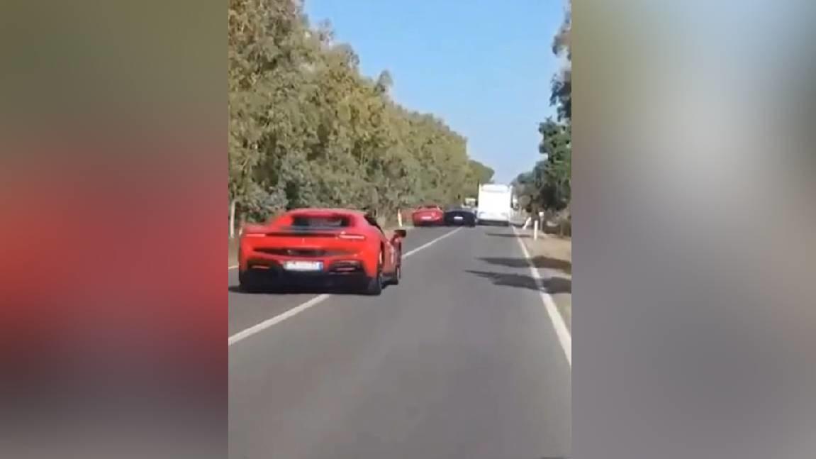 Sardinien: Horror-Crash - Ehepaar verbrennt in Ferrari! Verkehrsteilnehmer  filmt Unfall
