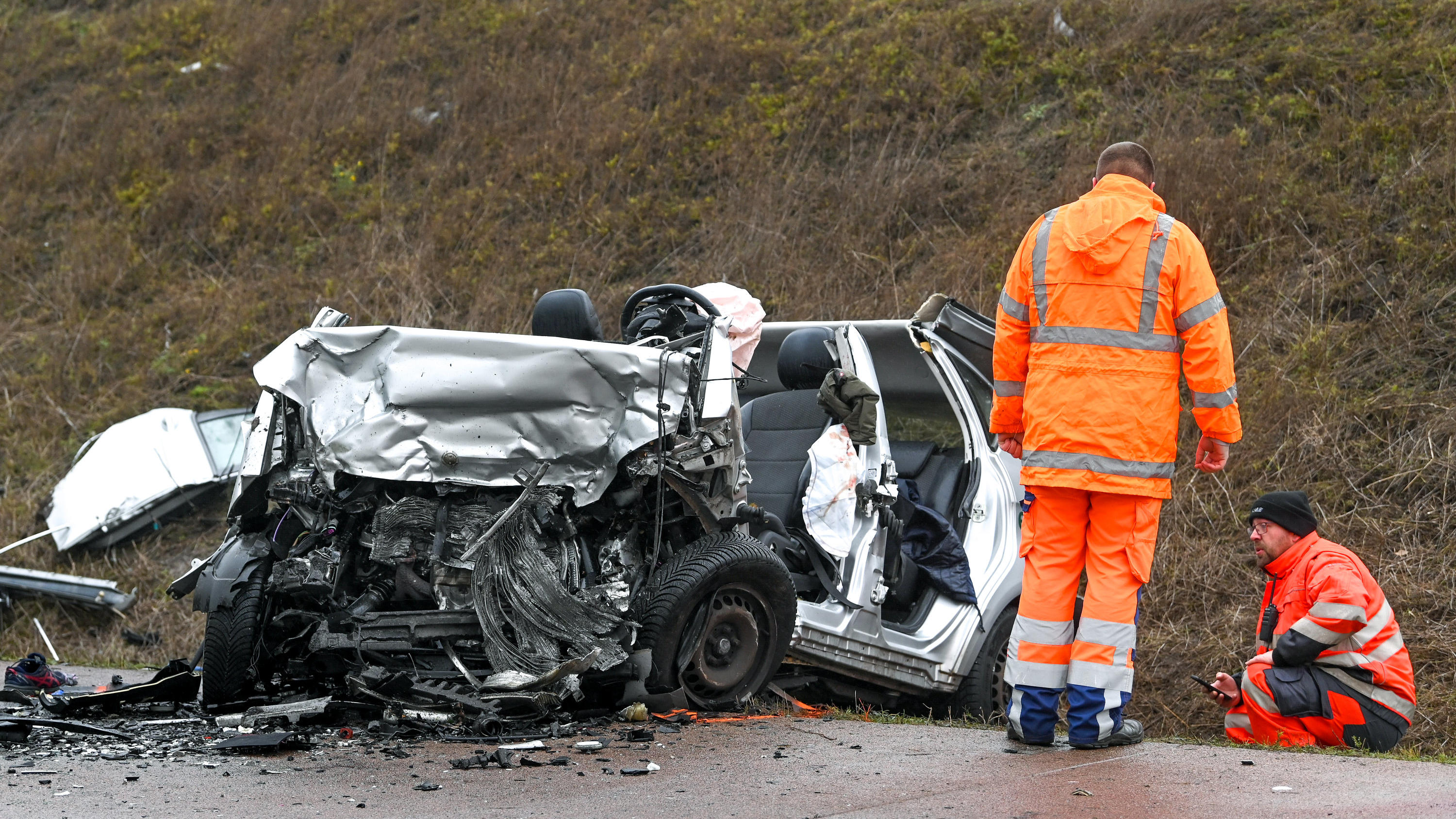 Drei Tote Bei Geisterfahrer-Unfall Auf Der A38 Zwischen Querfurt Und ...