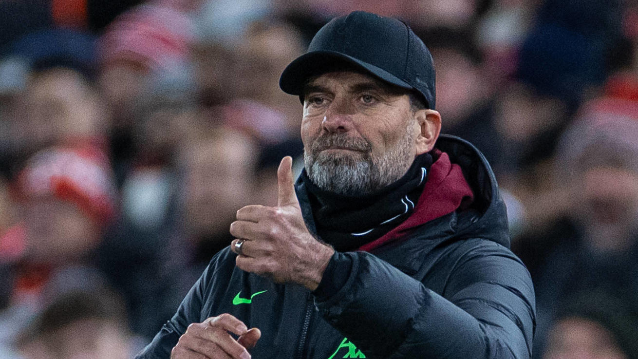 Liverpool Coach J Rgen Klopp Bietet Krebskranker Trainerlegende Sven