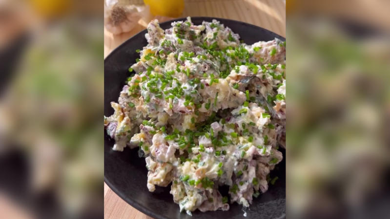 Knusper-Stampfkartoffeln-Salat: Dieses Rezept ist ein echter Smash-Hit ...