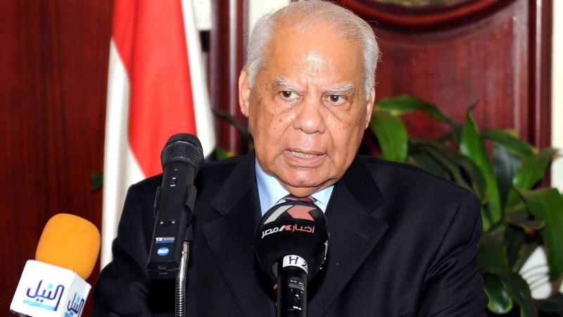 Die Übergangsregierung in Ägypten soll vom früheren Finanzminister und Wirtschaftswissenschaftler Hasem al-Biblaui geführt werden