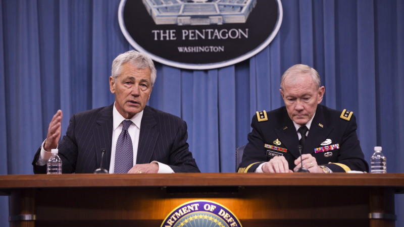 US-Verteidigungsminister Chuck Hagel (links) und Generalstabschef Martin Dempsey sollen Pläne für eine militärische Intervention in Syrien ausarbeiten.