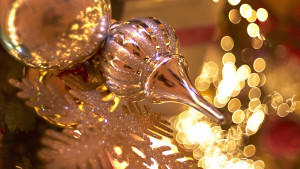 So gehen Adventskranz und Weihnachtsbaum nicht in Flammen auf