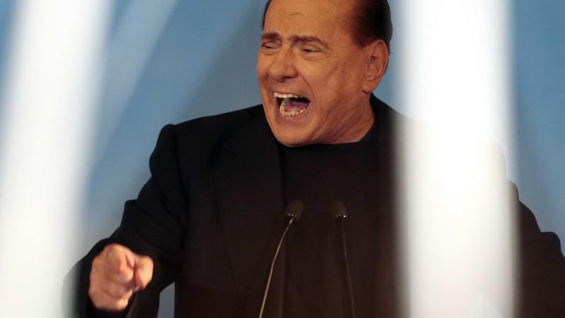 Berlusconi fliegt aus dem Senat