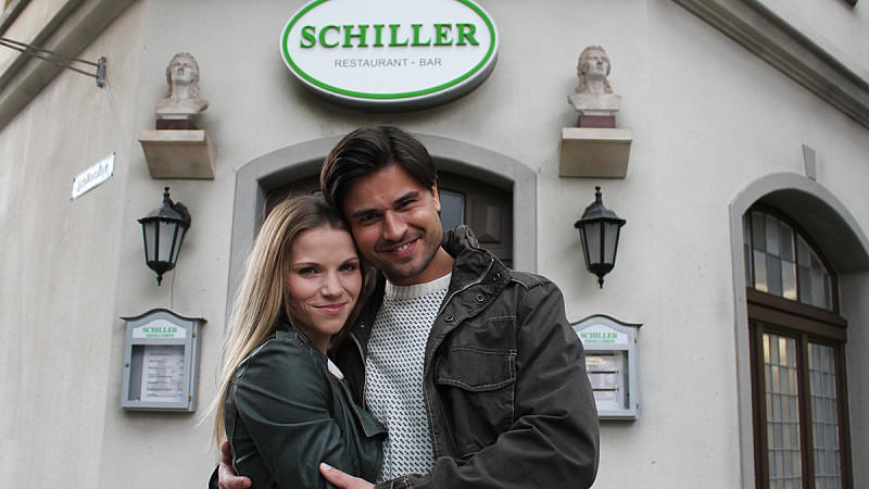"Unter uns"-Stars Maria Kempken und Miloš Vuković