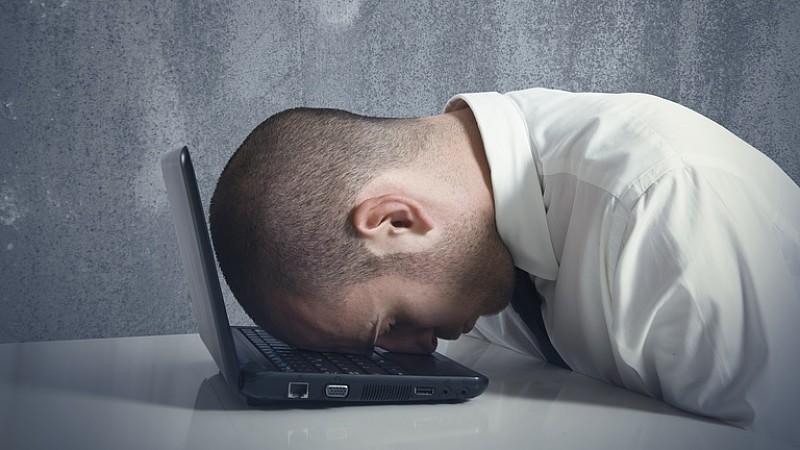 Internetsüchtig: Kann Internetsucht Depressionen verursachen?