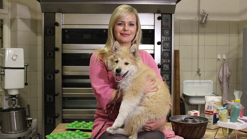 "Unter uns"-Star Marylu Poolman und Hund Happy