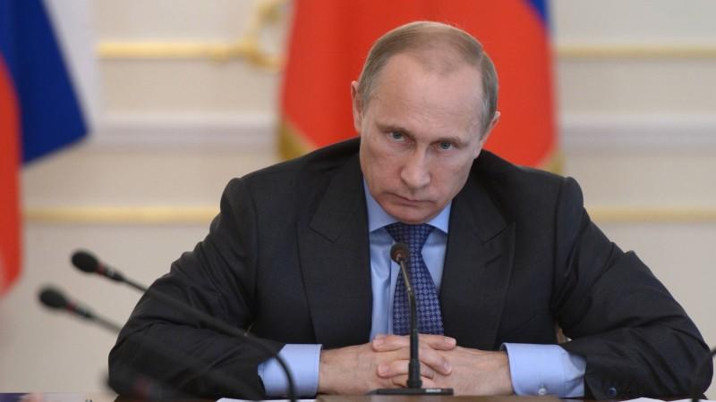 Russland Präsident Wladimir Putin zeigt sich unbeeindruckt von den Wirtschaftssanktionen in der Ukraine-Krise.
