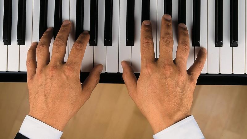 Klaviermusik gegen Covid 19: Italienischer Arzt motiviert Kollegen und Patienten
