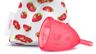05 - ladycup & bag - sweet strawberry new.jpg