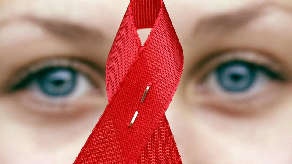 Geplatzt hiv kondom Gesundheit: HIV