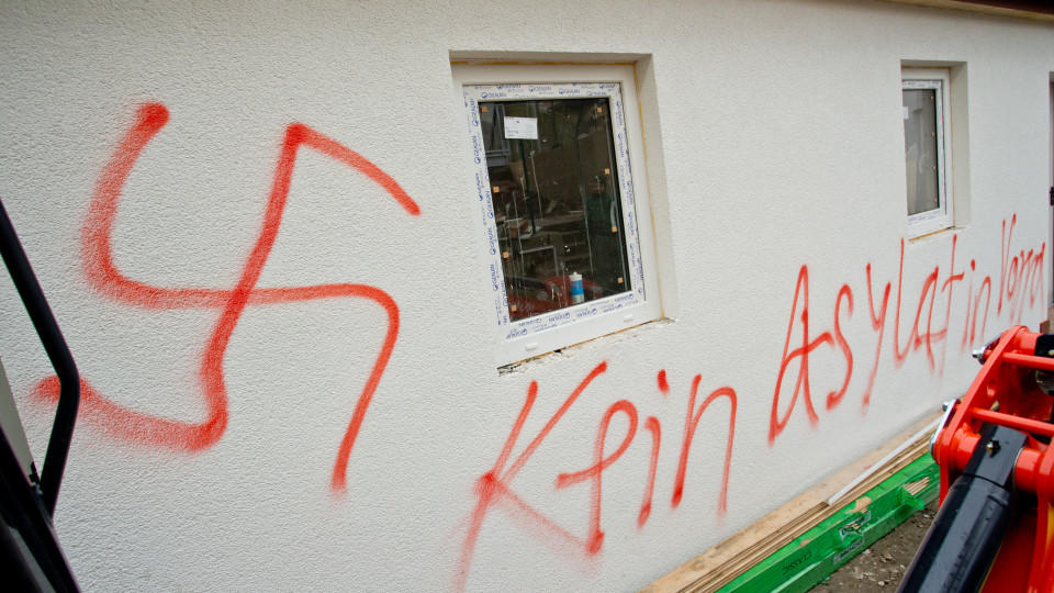 Nürnberg: Nazis zünden Flüchtlingshäuser an