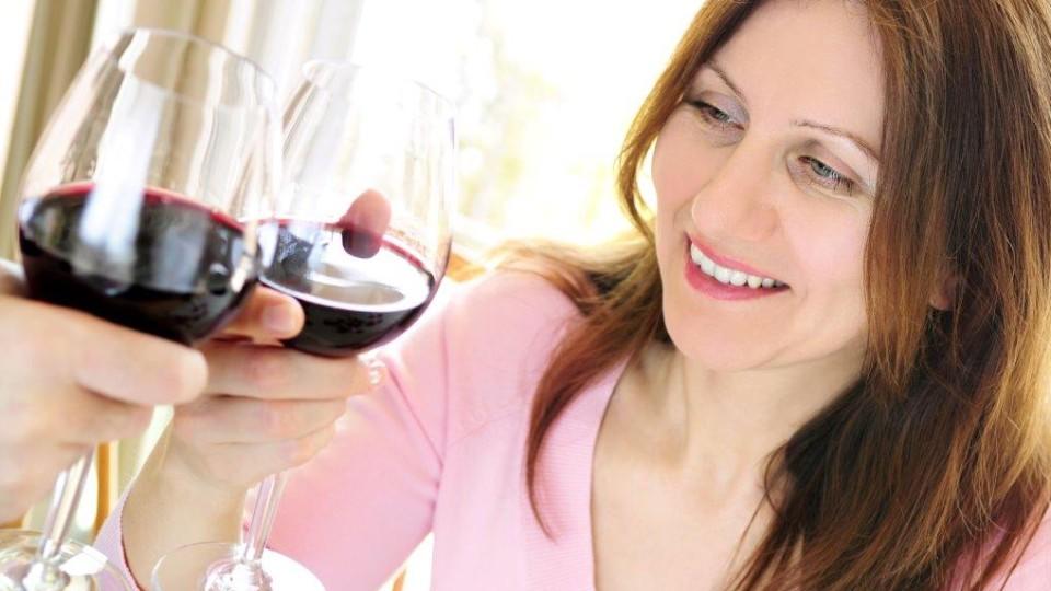 Frauen trinken im Alter mehr Alkohol