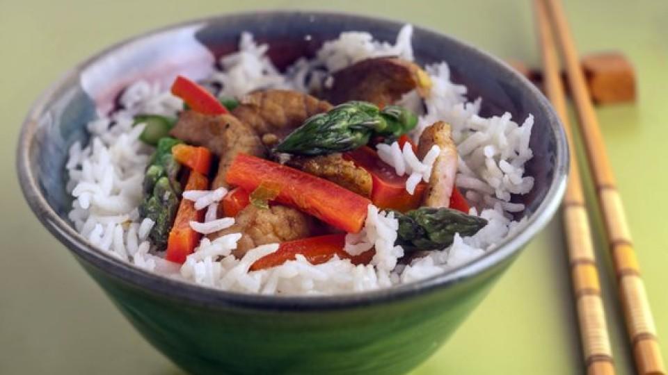 Image #: 28276096 Asparagus is the star of this dish of asparagus and beef stir-fry. (Bill Hogan/Chicago Tribune/MCT) Chicago Tribune/ MCT /LANDOV Keine Weitergabe an Drittverwerter.