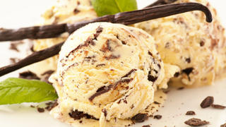 vanilla cholocate ice cream