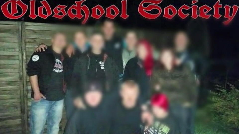 Gruppenbild der rechtsextremen Terrorzelle 'Oldschool Society'.