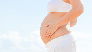 schwanger schwangerschaft schwangere frau baby babybauch Fotolia 31756227 S.jpg
