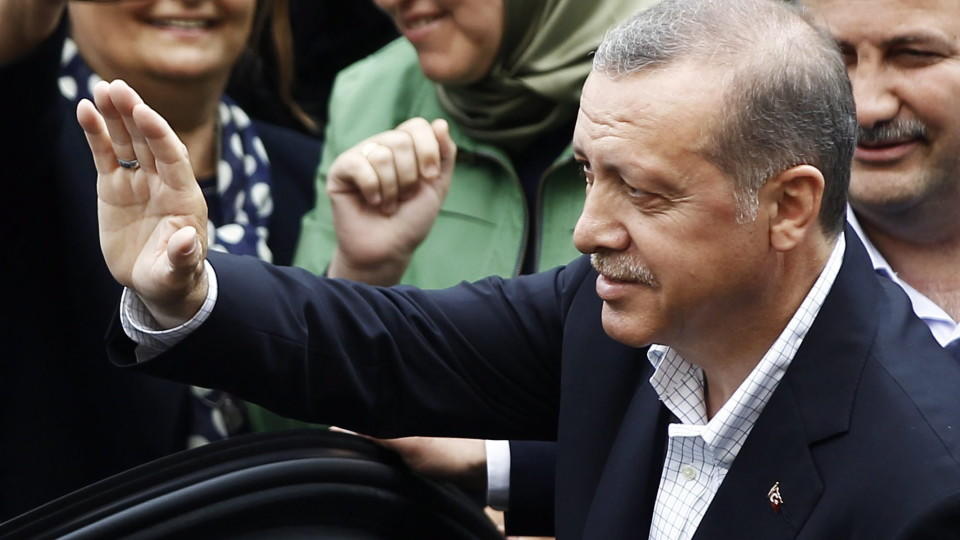 Ohrfeige von den Wählern in der Türkei: Kann Erdogan Demokratie?
