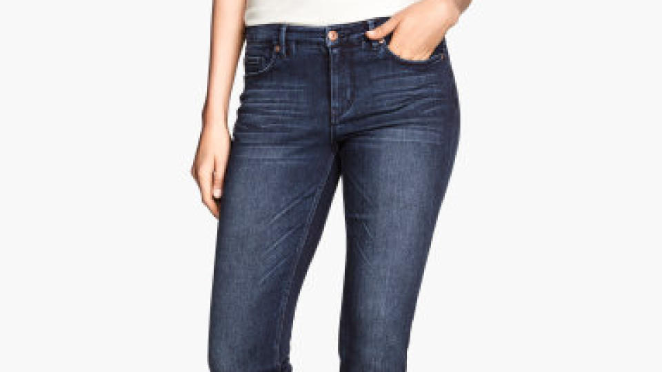skinny-jeans-frau-landet-wegen-ihrer-roehrenjeans-in-der-notaufnahme