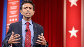 FILER - epa04639440 Louisiana Governor Bobby Jindal addresses the American Conservative Union's 42nd Annual Conservative Political Action Conference (CPAC) at National Harbor, Maryland, USA, 26 February 2015. EPA/MIKE THEILER (zu dpa "US-Republikaner Bobby Jindal will ins Weiße Haus einziehen" am 24.06.2015) +++(c) dpa - Bildfunk+++