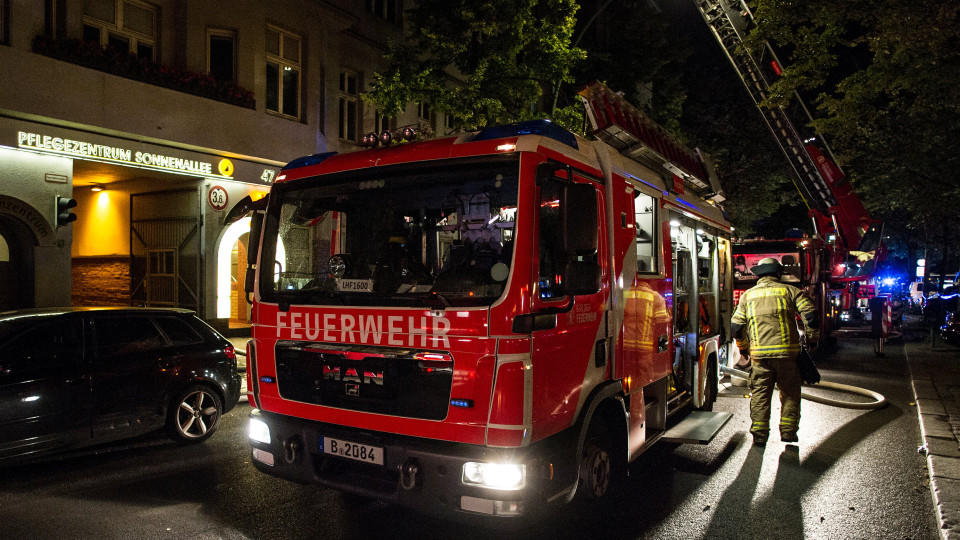 Feuer in Berliner Seniorenheim: Ein Toter