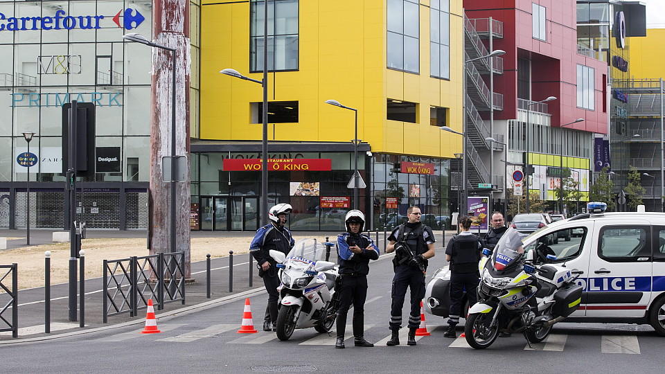 Geiselnahme in Einkaufszentrum bei Paris