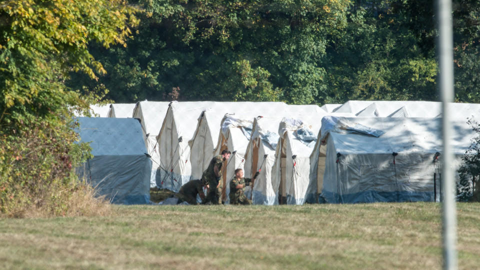 Bayern: In nur 72 Stunden wurde Riesen-Zeltlager für Flüchtlinge hochgezogen