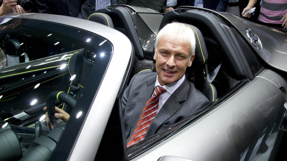 Matthias Müller 2013 als Porsche-Vorstandsvorsitzender am Steuer des 918 Spyder