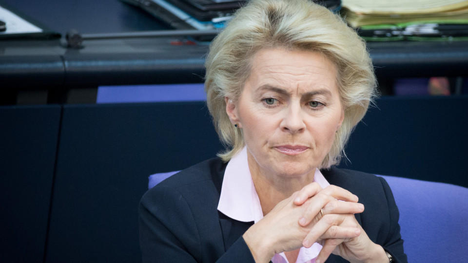Plagiatsvorwürfe gegen Verteidigungsministerin Ursula von der Leyen
