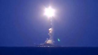 RUSSIA. 7 OCTOBER, 2015. Pictured in this video screen grab is the Caspian Flotilla of the Russian Navy firing Kalibr cruise missiles against remote Islamic State targets in Syria, a thousand kilometres away. The targets include ammunition factories, ammunition and fuel depots, command centres, and training camps. Press and Information Office of the Defense Ministry of the Russian Federation/TASS PUBLICATIONxINxGERxAUTxONLY TS00F507Russia 7 October 2015 Pictured in This Video Screen Grave IS The Caspian Flotilla of The Russian Navy firing Kalibr Cruise Missiles against Remote Islamic State Targets in Syria a Thousand kilometers Away The Targets include Ammunition Factories Ammunition and Fuel Depots Command CENTRES and Training Camps Press and Information Office of The Defense Ministry of The Russian Federation TASS PUBLICATIONxINxGERxAUTxONLY TS00F507