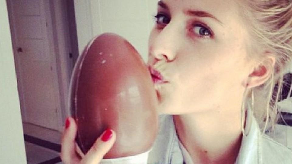 Model Lena Gercke ist ein Fan von Schokolade.