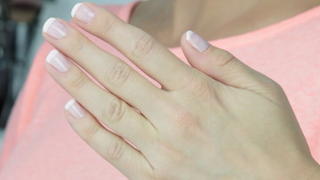 French Nails lackieren