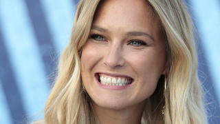 BARCELONA, SPAIN - MAY 07:  Model Bar Refaeli attends at Terrazza MARTINI as she is announced as the global MARTINI race ambassador on May 7, 2015 in Barcelona, Spain. The VIP party kicked off the European Formula One season in MARTINI style at Port Vell, Barcelona.  (Photo by Miquel Benitez/Getty Images)
