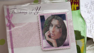 Vor Amy Winehouses Domizil in London trauerten die Fans im Sommer 2011 um ihr Idol