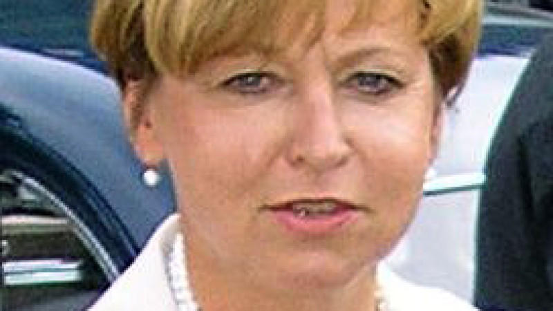 ARCHIV - Mit diesem privaten Foto von Maria Bögerl fahndete die Polizeidirektion Heidenheim seit 13.05.2010 nach der 54-Jährigen. Nach Informationen der Nachrichtenagentur dpa handelt es sichbei der Frauenleiche, die am Donnerstag (03.06.2010) an ein
