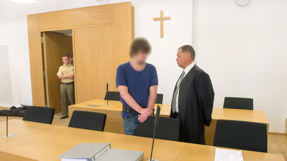 Prozess DEggendorf Gericht Vergewaltigung Pädophilie