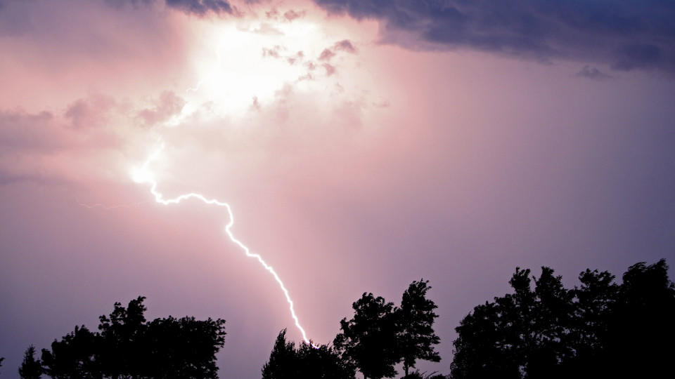 Wenn der Blitz einschlägt, sollte man eine Wohngebäudeversicherung haben