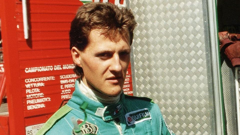 Debüt: Am 24./25.08.1991 bestritt Michael Schumacher sein erstes Formel 1-Wochenende, damals in einem Jordan-Ford. Nach dem Qualifying gab er RTL-Kommentator Willy Knupp ein Interview.
