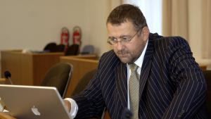 brandenburgs-innenminister-speer-tritt-zurueck