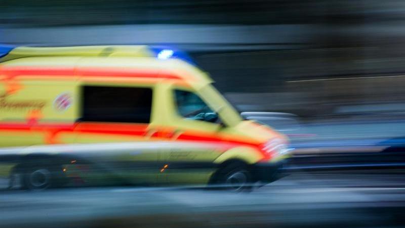 unfall-auf-der-k-431-bei-goettingen-beifahrerin-61-stirbt-an-unfallort