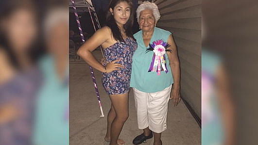 Bild rührt Menschen zu Tränen: Oma umklammert an ihrem 85. Geburtstag ein Foto ihres toten Ehemannes